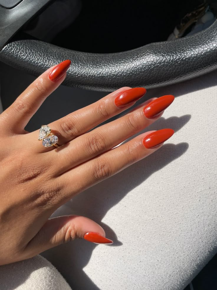 Fall Almond Nails Ideas Orange, Dark Orange Almond Nails, Burnt Red Nails, Burnt Orange French Tip, Burnt Orange Almond Nails, Reddish Orange Nails, Deep Orange Nails, Blood Orange Nails, Orange Nails Almond