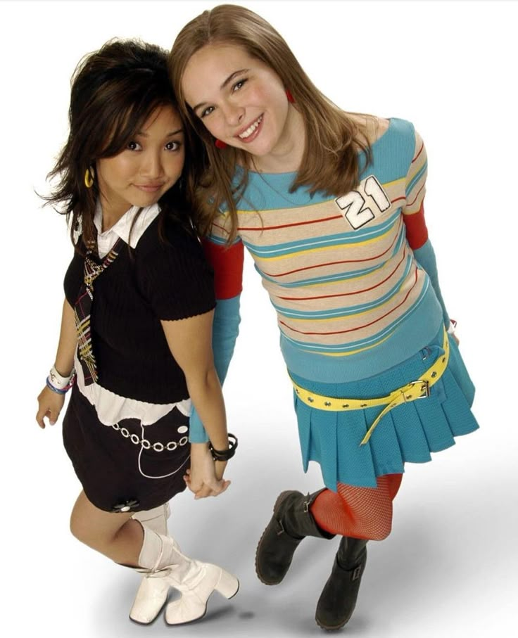 Stuck In The Suburbs, 2000s Things, London Tipton, 2000s Disney, Disney Channel Original Movies, Mha Au, Channel Outfits, Disney Channel Movies, Disney Channel Original