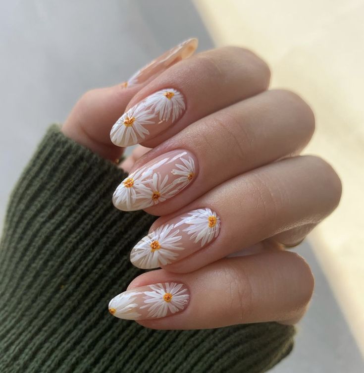 Daisy Nail Art, Unghie Sfumate, April Nails, Classy Nail Designs, Floral Nail Designs, Daisy Nails, Easy Nails, Nailed It, Manicure Y Pedicure