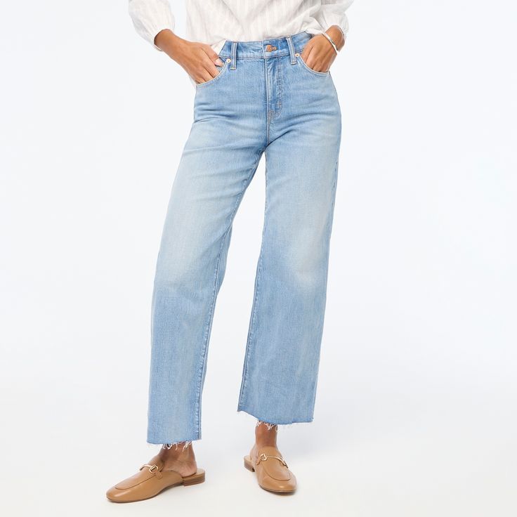 Wide-leg crop jean in all-day stretch Ankle Length Wide Leg Jeans, Mid Rise Wide Leg Jeans, Women’s Jeans, Wide Leg Cropped Jeans Outfit, Timeless Jeans, Staple Wardrobe, Fall Suit, Wide Leg Jeans Cropped, Church Fits