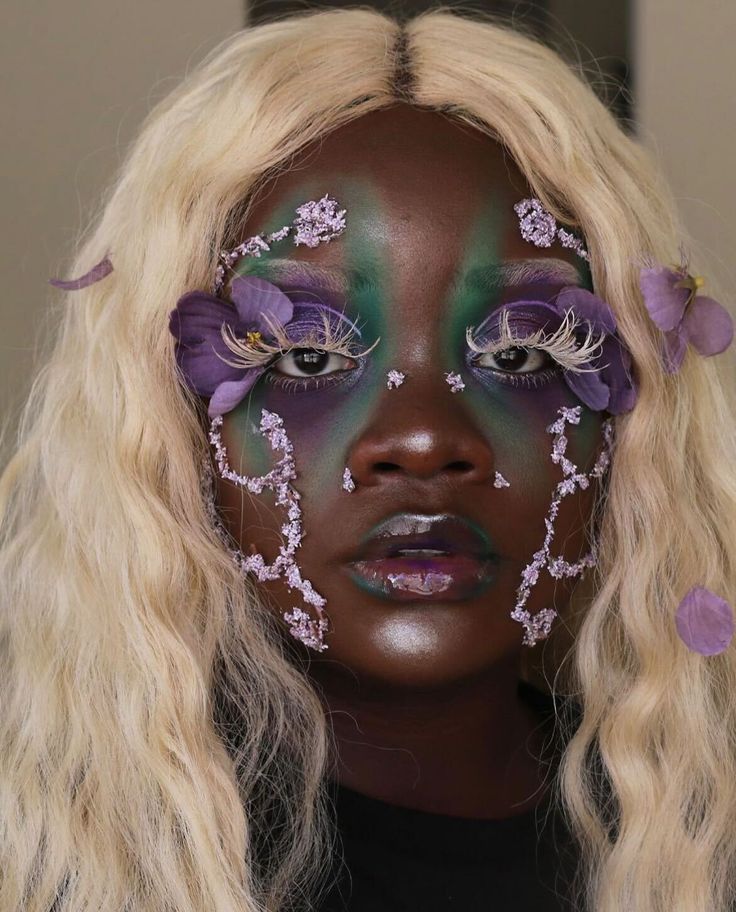 66 Magical Fairy Makeup Ideas That Are Out Of This World 53 Mother Nature Costume Makeup, Safari Makeup, Fairy Makeup Ideas, Mushroom Makeup, Exotic Makeup, People Reference, Bright Makeup, Unicorn Makeup, Magical Makeup