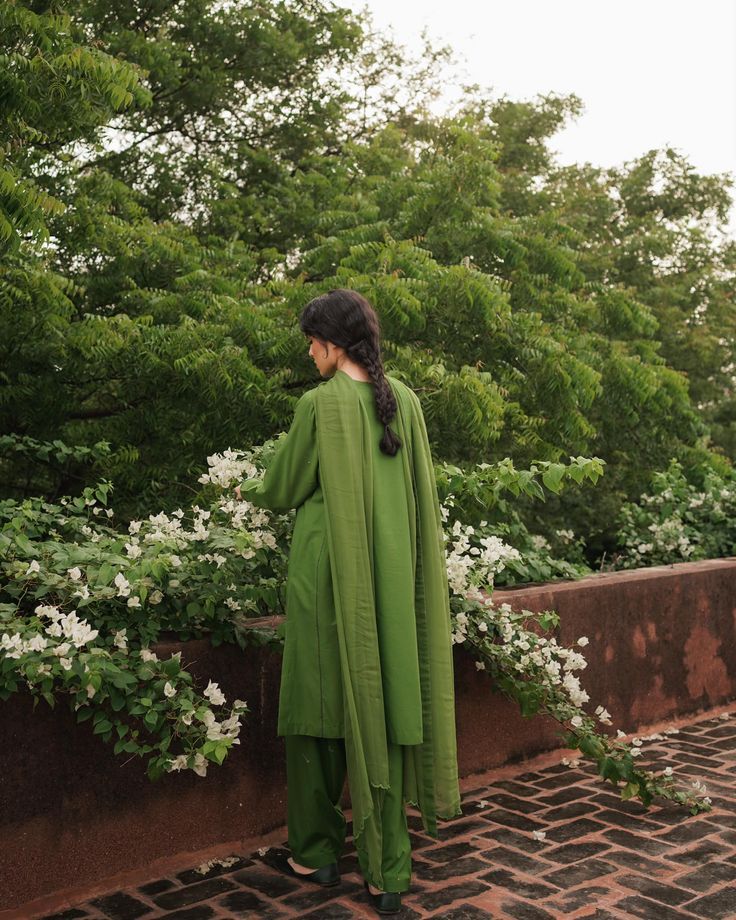 Indian Green Aesthetic, Desi Poses, Ethnic Aesthetic, South Asian Aesthetic, Zara Shahjahan, Pakistani Culture, Desi Love, Page 404, Women Suits