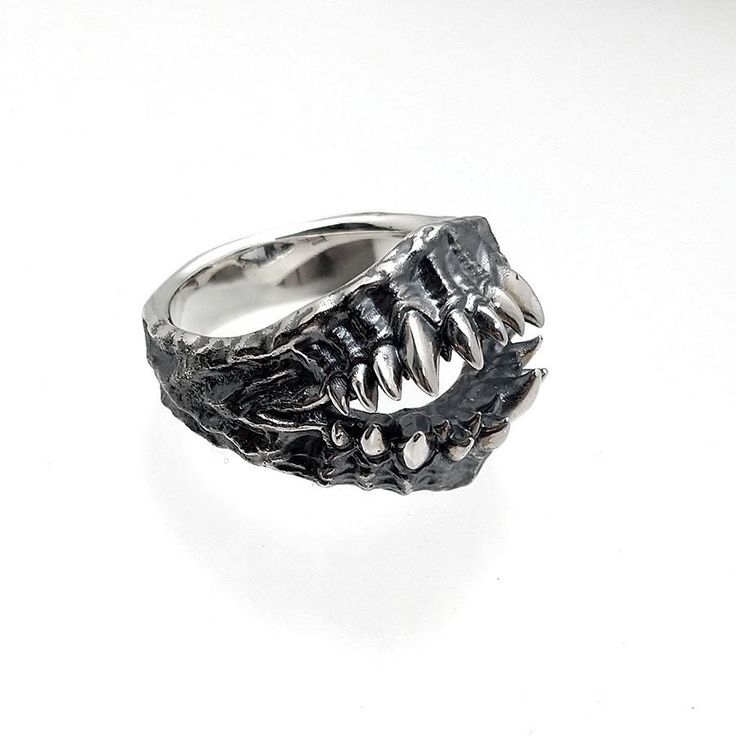 made by Strange Freak Designs SFD-R-133 creature skull mouth and fang. teeth silver 925 ring made in JAPAN if you want other ring gauge please contact us. Gothic Claw Shaped Metal Rings, Gothic Claw Rings As Gift, Silver Punk Claw Rings, Gothic Hand Cast Metal Rings, Gothic Metal Rings, Gothic Metal Rings With Oxidized Finish, Gothic Rings With Oxidized Metal Finish, Fang Teeth, 925 Ring