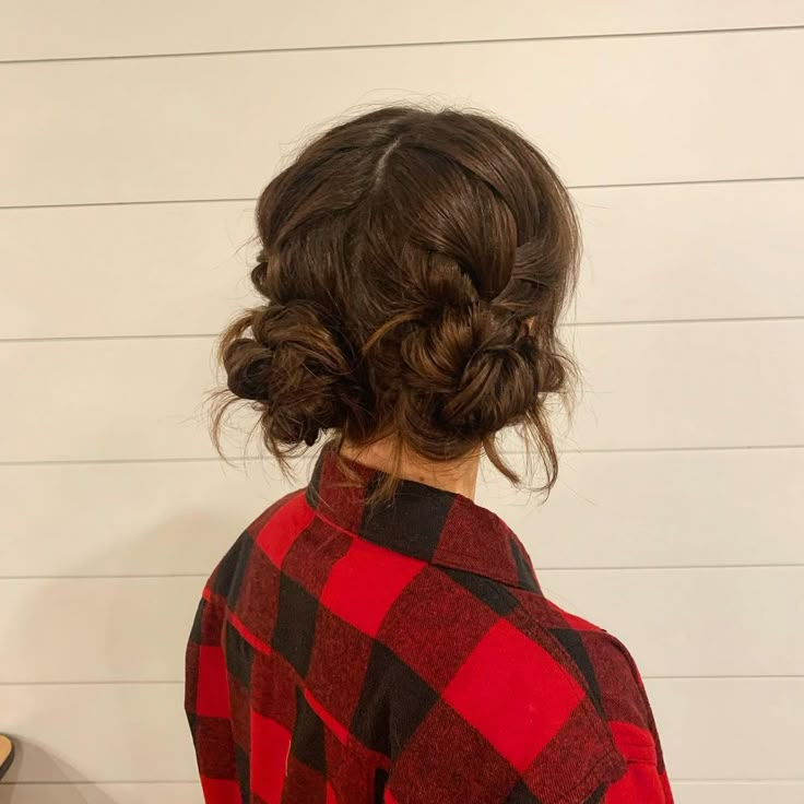 Space Bun Formal Hair, Cute Hair Bun Styles, Braid Buns For Long Hair, Space Buns Wedding, Braided Space Buns Short Hair, Wedding Hair Space Buns, Space Bun Wedding Hair, Active Updos, Space Buns Prom