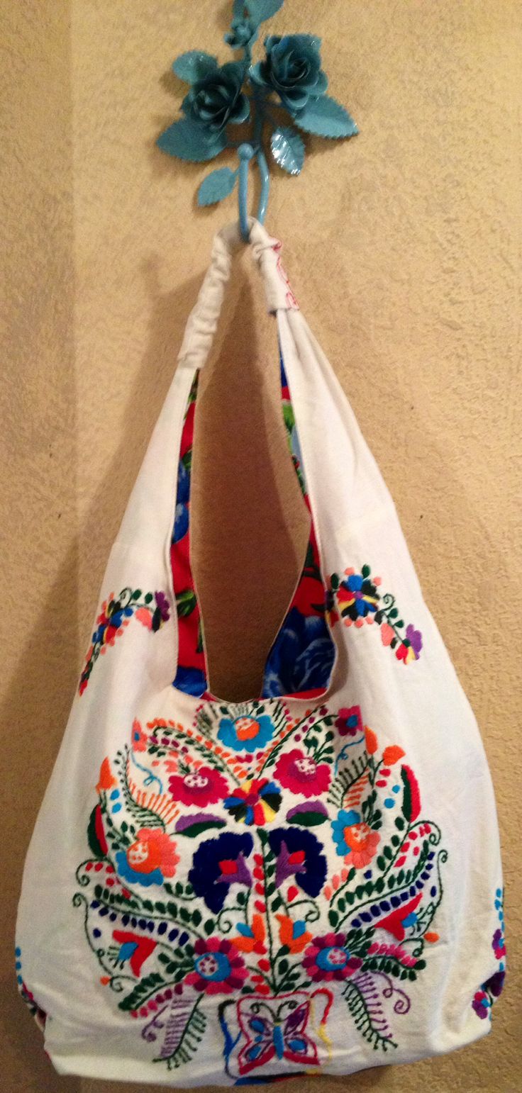 Embroidered Bag  by Erica Maree at Nest Vintage, Johnson City, TX.  Gypsy Boho style! Made from Mexican Dresses. Mexican Bags Handmade, Mexican Bags, Dress Up Storage, Mexican Bag, Ethnic Bag, Mexican Fashion, Diy Bags Purses, Mexican Dresses, Boho Bags