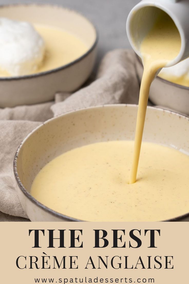 The best creme Anglaise English Cream Recipe, Vanilla Anglaise Recipe, Classic English Desserts, Pouring Custard Recipe, Cream Anglaise Recipes, Bread Pudding With Creme Anglaise, Custard Sauce Recipe Easy, Cream Anglaise Sauce, French Sauces Classic