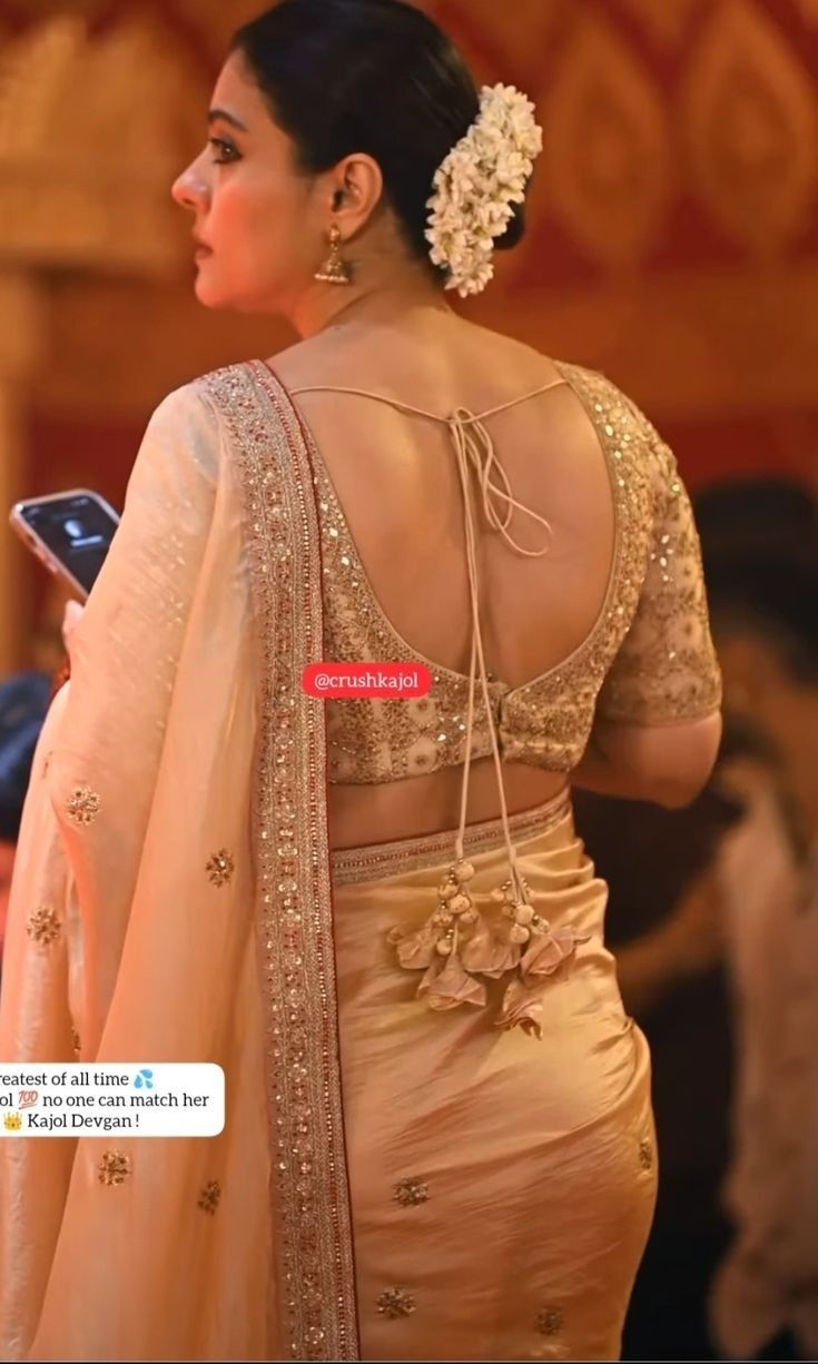 Kajol Saree, Bollywood Beautiful, Back Pose, Blouse Casual Fashion, Hot Women Dress, Indian Brides, Ashley Graham, Newly Married