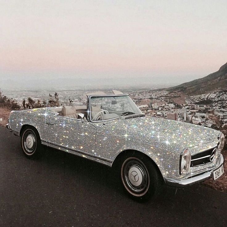 Yana Potter artist ✨ в Instagram: «My baby waiting for me 🚗🌈✨ • • • • • #glittery #collageartists #artist #travel #instafashion #instagram #art #digitalart #beautiful…» Mercedes Benz Aesthetic, Benz Aesthetic, Arte Glitter, Sparkle Aesthetic, Glitter Aesthetic, Glitter Photography, Boujee Aesthetic, Car Frames, Glitter Art