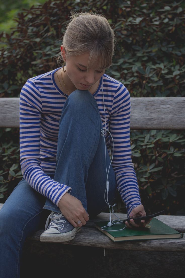 Whimsical Fashion Casual, Pretty Outfits Casual, Striped Long Sleeve Shirt Outfit, T Shirt Over Long Sleeve Outfit, Striped Blouse Outfit, Long Sleeve Shirt Outfits, Nerd Outfits, Fall Fits, Outfit Inspo Fall