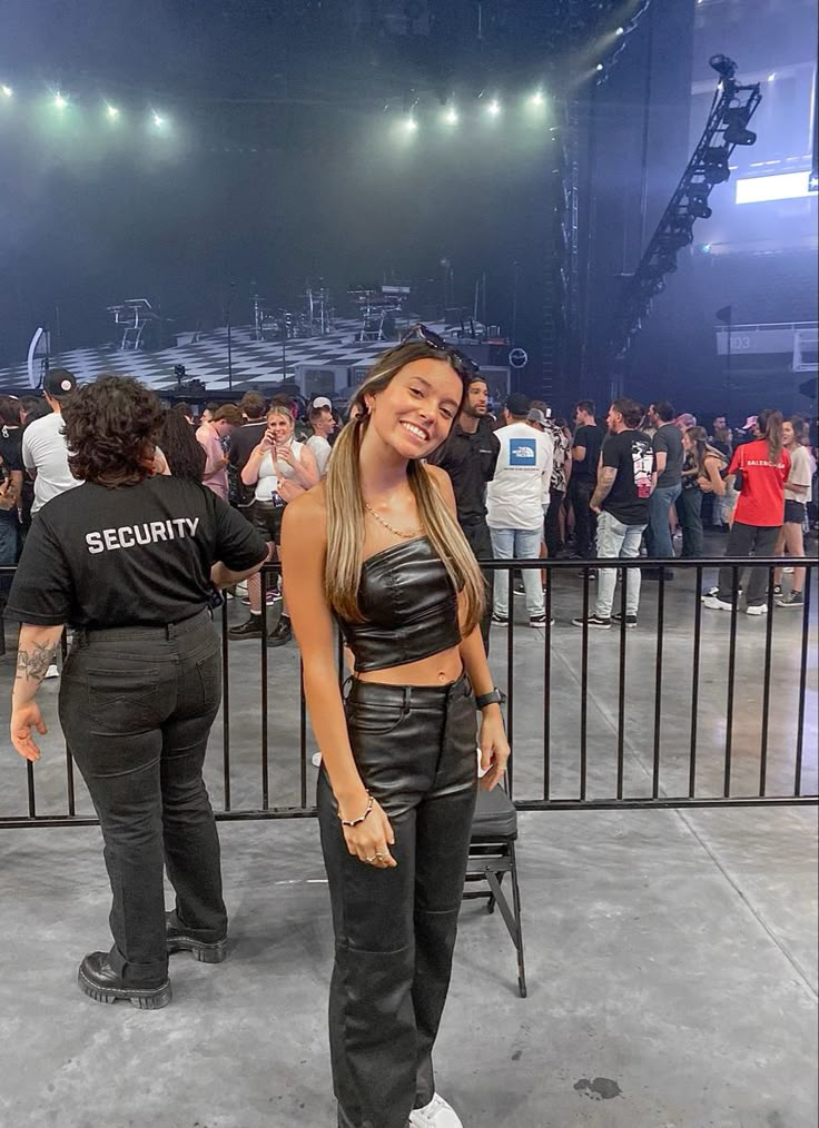 concert outfit | 2022 concert | machine gun kelly | leather outfit | leather pants Concert Outfit Lil Tjay, George Ezra Concert Outfits, Jcole Concert Outfit, A Boogie Wit Da Hoodie Concert Outfit Ideas, Concert Outfit 21 Savage, Concert Outfits Drake, Concert Outfit Jessie Murph, Concert Outfit Bryson Tiller, Concert Outfit Rnb