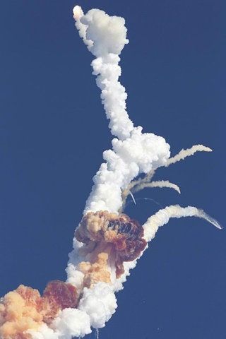 explosion cloud pattern Space Shuttle Challenger, Space Shuttle, The Sky