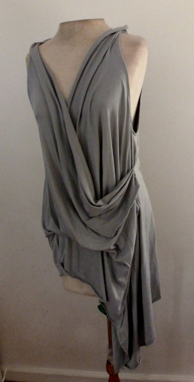 Draping Top, Deconstructivism, Plain Dress, Draped Top, Chic And Elegant, Elegant Blouses, Drawing Clothes, Draped Fabric, 가을 패션