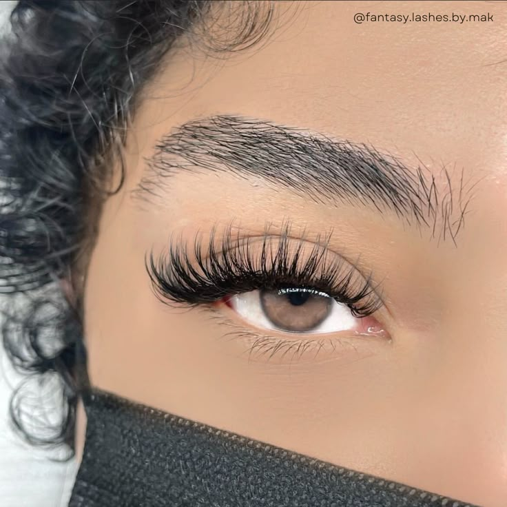 Our softest and lightest line of lashes!Fans out super easily and is perfect for all techniques!Description:Lengths: 9mm - 20mm singles / 6 - 10mm mix / 10 - 15mm mix / 16 - 20mm mixCurls: C / CC / D / DDDiameter: 0.05Vegan and Cruelty Free Lashes Spikey Eyelashes Extensions, 14-16 Mm Lashes, Mermaid Lashes Extension, Blue Eyes Lash Extensions, C Curl Volume Lashes, Wispy Lash Extensions Natural, Lashes Extensions Ideas, Dreamy Lash Extensions, Hybrid Whispie Lashes