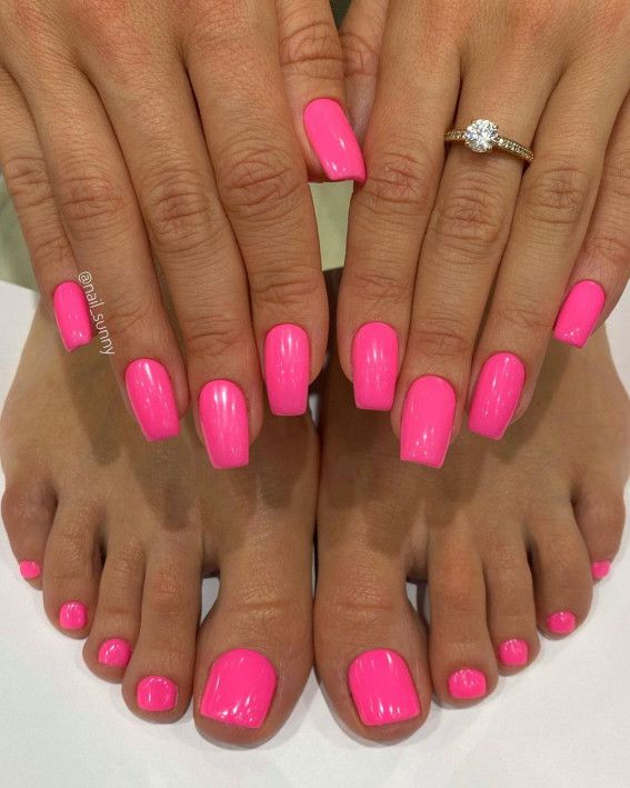 Barbie Nails Pedicure, Spring Gel Toe Nails, Spring Toenails 2023 Gel, Summer Toes And Nails Matching, Pedicure Manicure Ideas, Summer Nails Mani And Pedi, Bright Summer Pedicure Toenails, Summer Pedicure Colors 2023 Pink, Neon Pink Pedicure Toenails