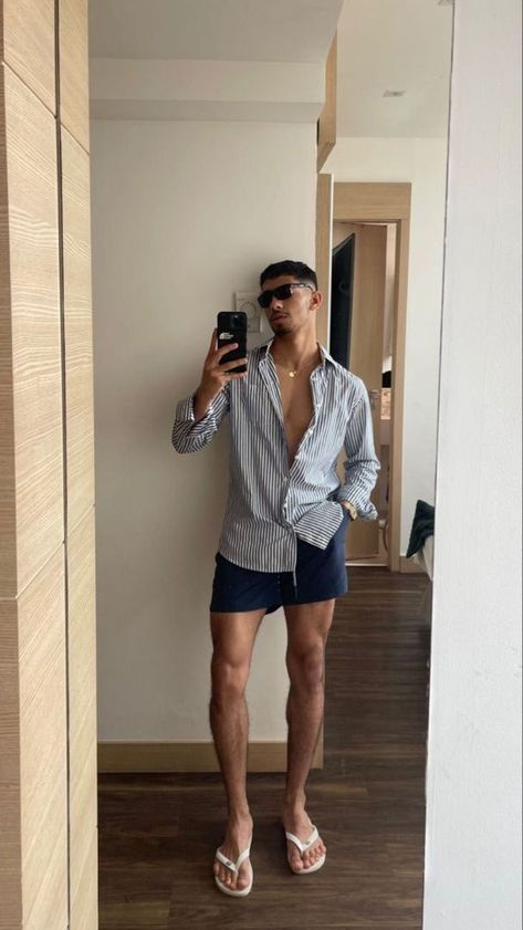 Cabo Fits Men, Mens Barcelona Outfits, Men’s Cabo Outfits, Men Fashion Summer 2024, Beach Summer Outfits Men, Beach Ootd Men, Cancun Outfits Men, Men’s Vacation Outfit, Hawaii Outfits Men