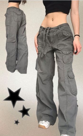 Grunge, acubi and vintage low rise cargo pants with link!!! https://amzn.to/47oHLeE !!! Denim, Zipper closure Material: Polyester Fiber (Polyester), Zip closure, send belt, Design: Multi-pocket, high waist, straight fit, wide leg design, utility street style Can be worn with tank tops, tight T-shirts, and statement tops, all year round Clothing Care: Machine Wash https://amzn.to/47oHLeE Cargo Low Waist Outfit, Low Rise Cargos Outfit, Low Rise Pants Aesthetic, How To Style Low Waist Cargo Pants, Acubi Cargo Pants Outfit, Acubi Tank Top, High Rise Cargo Pants, Low Rise Cargo Outfit, Tight Top Loose Pants Outfit