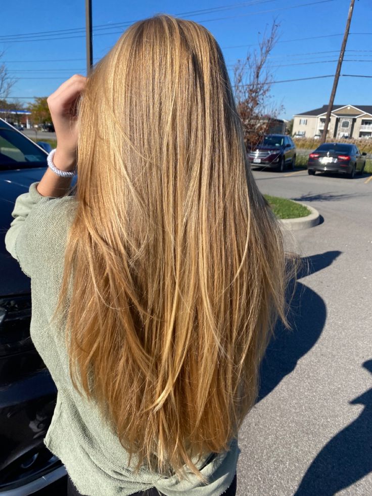 Long Layered Haircuts Unstyled, Strait Hair With Layers, Long Layers On Long Hair Straight, Long Healthy Hair Blonde, Long Layers Straight Hair Face Framing, Layers For Long Hair Unstyled, Long Blonde Hair With Long Layers, Blonde Layers Straight, Long Blonde Straight Hair With Layers