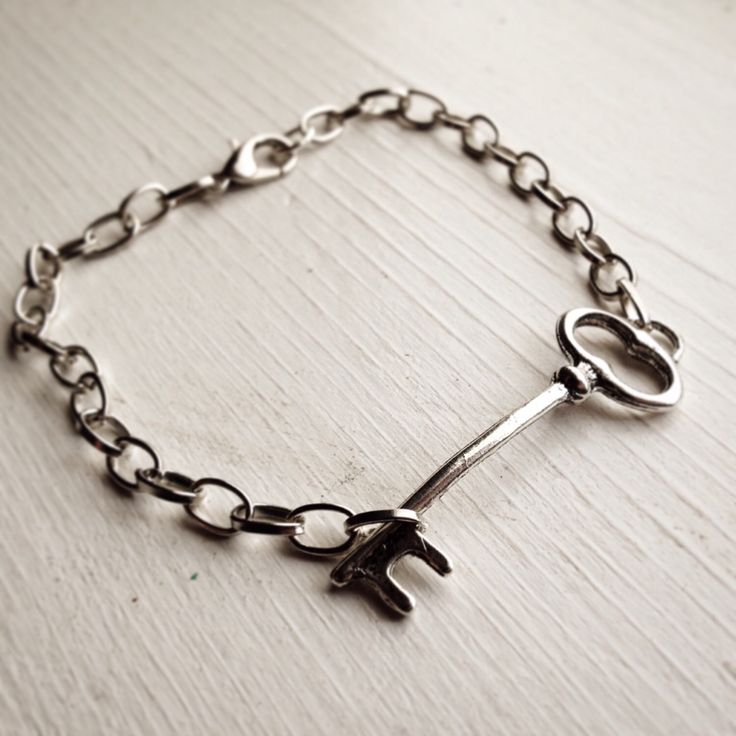 Skeleton Key Layering Bracelet / Silver by lydiasvintage on Etsy https://www.etsy.com/listing/210083067/skeleton-key-layering-bracelet-silver Layered Silver Bracelets, Skeleton Key Jewelry, Key Bracelet, Key Jewelry, Silver Key, Steampunk Jewelry, Skeleton Key, Wishful Thinking, Diy Crafts Jewelry