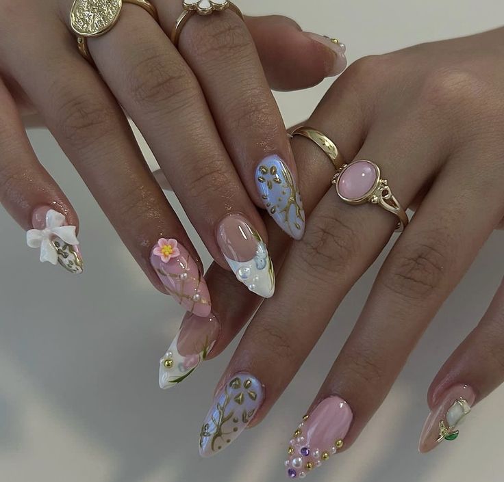 Nails And Rings, Sparkly Nails, Fire Nails, Pretty Acrylic Nails, Floral Nails, Chic Nails, Nail Polishes, Best Acrylic Nails, Long Acrylic Nails