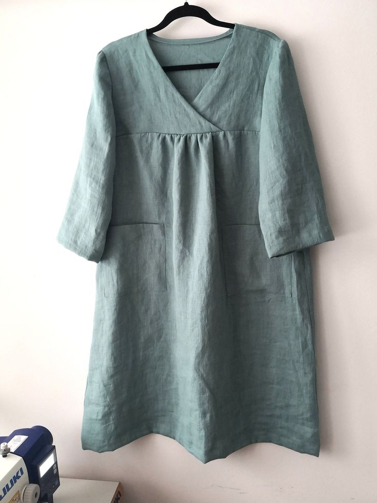 Natural Elegance: Sustainable Style with Linen Clothing Tunik Linen, Natural Linen Dress, Long Linen Dress, Linen Fashion, Modest Dresses Casual, Printed Summer Dresses, Dress Knee Length, Dress Linen, Stylish Dress Book