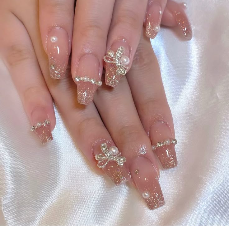 Nude Acrylics, Chinese Nails, Elegant Nail Art, Asian Nails, Hippie Nails, Simple Gel Nails, Blush Nails, Pretty Nail Designs, Pretty Gel Nails