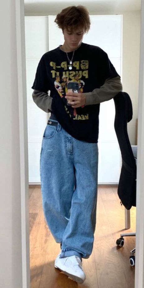 90s Fashion Outfits Men Grunge Style, Jnco Jeans Outfit, Long Sleeves Outfit Men, Indie Outfits Men, Long Sleeve Shirt Outfits, Baggy Jeans Outfit, Jeans Outfit Men, Clothes Plus Size, Shirt Outfit Men