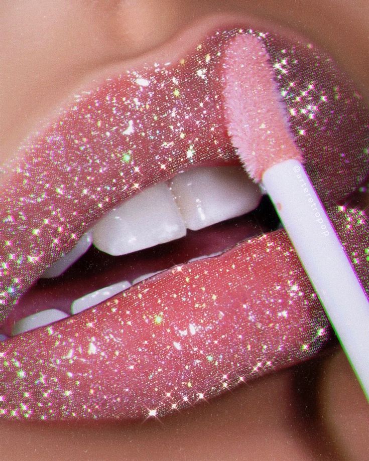 Pink Sparkly Aesthetic, Glittery Lips, Sparkly Lipstick, Pink Glitter Lipstick, Cute Lipstick, Sparkle Lips, Glitter Photography, Glitter Lipstick, Glitter Lip Gloss