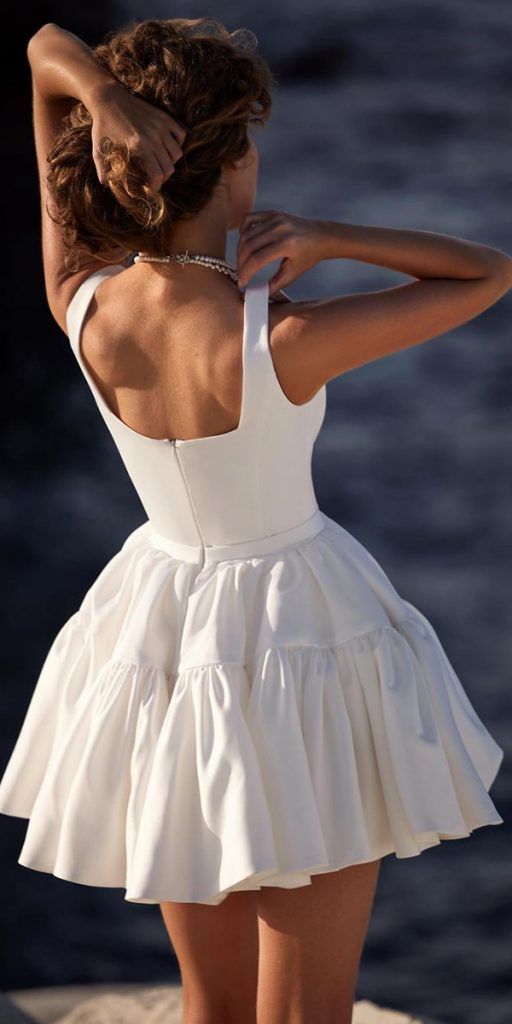 Wedding Dress Evening, Elegant Gowns, Cute White Dress, Mini Wedding Dresses, White Homecoming Dresses, Evening Dress Fashion, Grad Dresses, White Square, Gowns Of Elegance