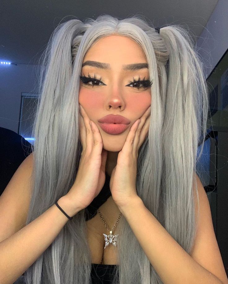 neiima 🤍’s Instagram photo: “ur making me blush 🦋👿🤬🤍” Egirl Hair Color, Egirl Hairstyle, Egirl Hairstyles, Egirl Makeup Looks, Egirl Hair, E Girl Makeup, Egirl Makeup, Makeup Tuts, Alternative Makeup