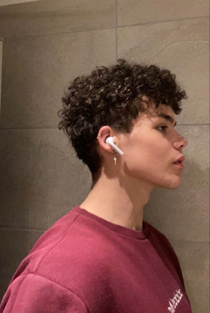 Curly hairstyles Mixed Haircut Curly Hair Men, Short 3b Hair Men, 3b Short Curly Hairstyles, 3b Hairstyles Men, 3b Hair Men, 3c Hairstyles Men, 3c Hair Men, 3b Curly Hair Men, Curly Flow Men