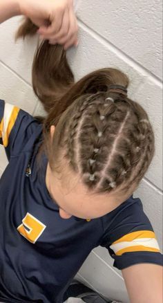 Gameday Hair, Race Day Hair, Football Hairstyles, Cute Volleyball Hairstyles, Cute Sporty Hairstyles, Soccer Hairstyles, Volleyball Hair, Soccer Hair, Sports Hair