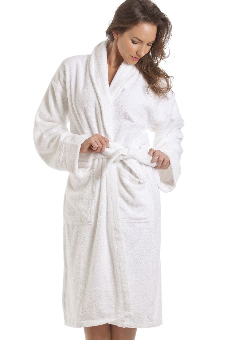 Women In Bathrobes, Bath Robes For Women Luxury, White Bathrobe, Bathrobes For Women Luxury Spa, Bath Robe White, Aesthetic Bath, Bathrobe Men, Bath Towels Luxury, Organic Cotton Yarn