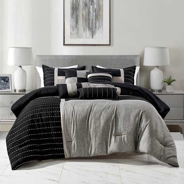 black and white bedding in a bedroom