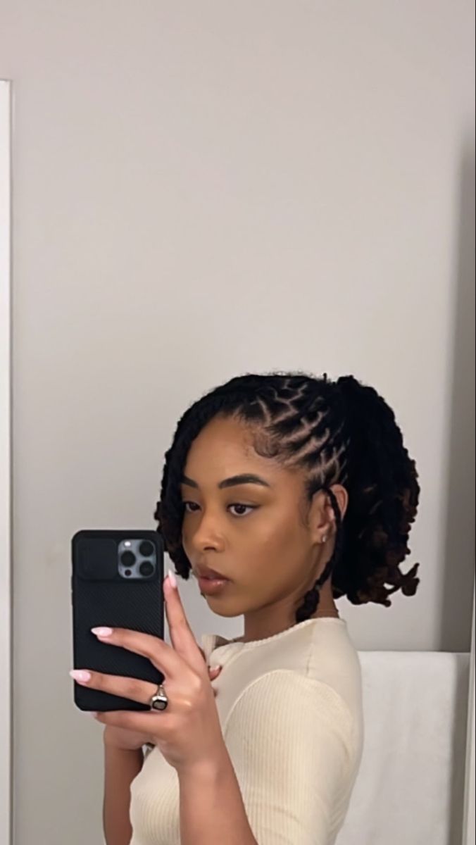 Bra Strap Length Loc Styles, Loc Curly Ponytail, Elegant Loc Hairstyles, Everyday Loc Styles, Loc Knot Ponytail, Locs Hairstyles For Wedding, Loc Knots, Loc Ponytail, Locs Hairstyles For Women