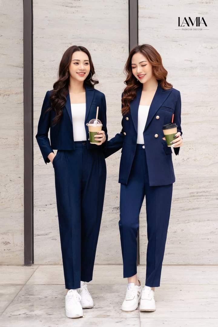 Business Formal Outfits For Women Classy, Female Work Outfits, Korean Office Look, Office Uniform For Women, Stylish Office Wear, Business Dress Women, Blazer Outfits For Women, Stylish Office, Business Casual Outfits For Work