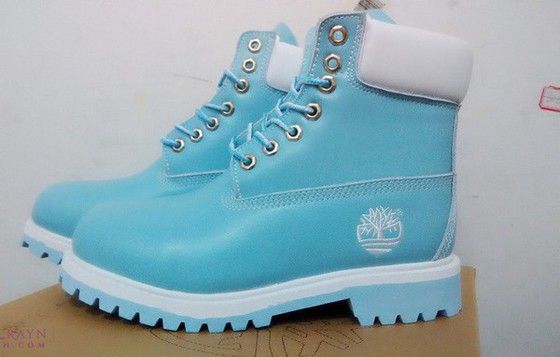 White Timberland Boots, Timberland 6 Inch Boots, Timberland Boots Outfit, Timberland Waterproof Boots, Timberland Outfits, Yellow Boots, Blue Boat, Boating Outfit, Blue Boots