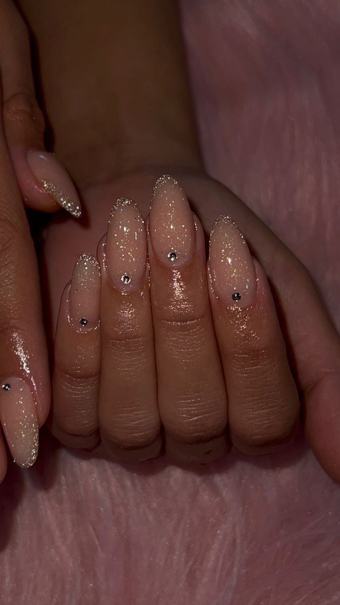 Round Sparkle Nails, Almond Glitter French Tip Nails, Silver Nude Nails, 16th Birthday Nails Sweet 16, Nails For Prom Blue Dress, Sparkle Almond Nails, Elegant Prom Nails, Sparkly French Tip Nails, Nails Inspiration Glitter