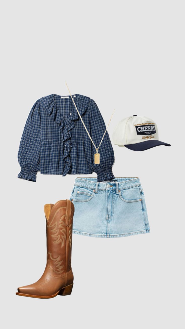 Fall outfit Fall Boutique Outfits, Tennessee Outfits Summer, Girly Country Outfits, Fall Football Game Outfit, Eagles Game Day Outfit, Country Outfits Winter, Summer Country Outfits, Cowgirl Aesthetic Outfit, Football Game Outfit Fall