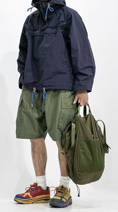 Camping 2023, Cargo Shorts Outfit, Cloth Painting, City Boy, Outdoor Fashion, Baggy Pants, Men Fashion Casual Outfits, Hiking Outfit, Outdoor Style