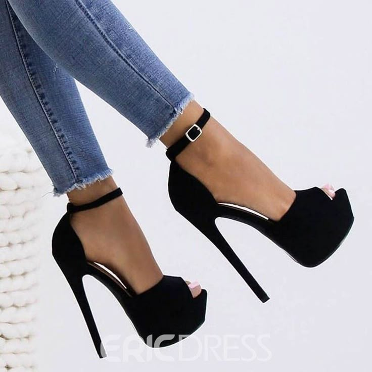 Hak Tinggi, High Heels Outfit, High Heels Classy, Ankle Strap Chunky Heels, Women Footwear, High Heels Boots, High Heel Dress, Heels Outfits, Ankle Strap High Heels