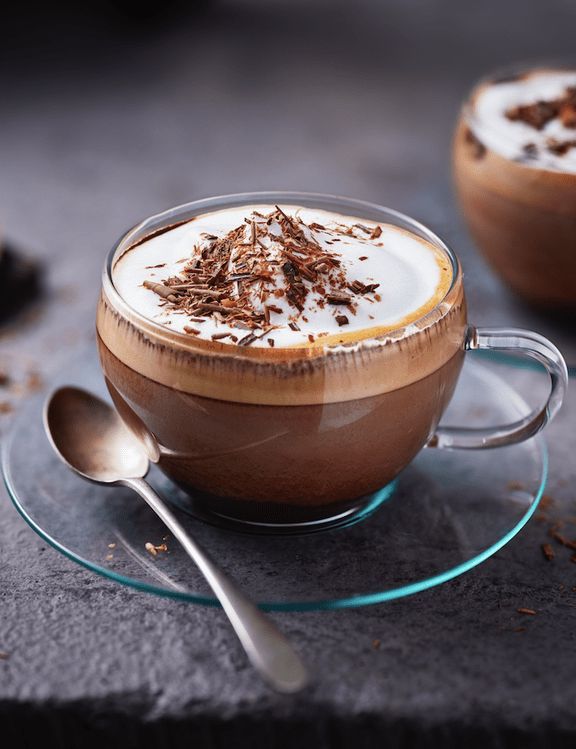 Mocha recipe Kopi Starbucks, Mocha Coffee Recipe, Hot Chocolate Sauce, Cafe Expresso, Baileys Coffee, Growing Coffee, Best Iced Coffee, Hot Drinks Recipes, Mocha Recipe