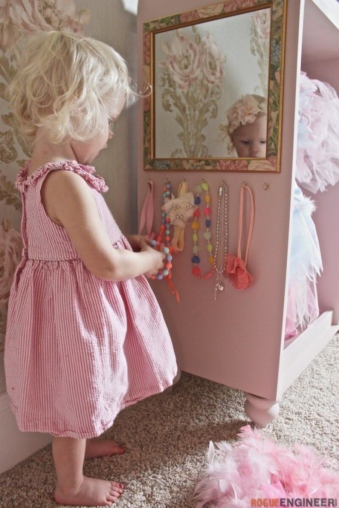 Dress Up Corner, Fabulously Frugal, Dress Up Stations, Toddler Dress Up, Dress Up Closet, Dress Up Storage, Robe Diy, Indoor Playhouse, Girls Playroom