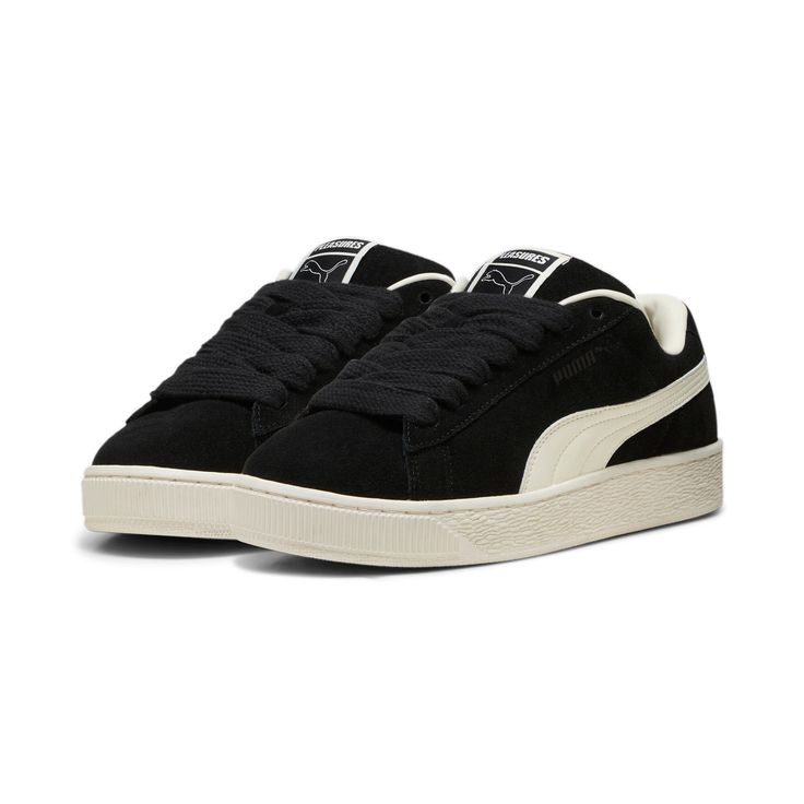 Style: 396057-01 Color: Puma Black-Frosted Ivory Gender: Mens Western Outfits Men, Blue Outfits, Shoes Puma, Puma Suede, Girly Shoes, Puma Sneakers, Puma X, Puma Shoes, Pumas Shoes