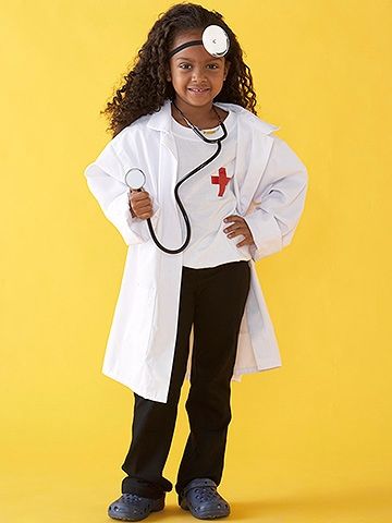 Even though going to the doctor might not be high on the list of fun kid activities, playing a doctor is always a hit. Make your child look like an official M.D. by decorating a plain white T-shirt and a small canvas bag (not shown) with a cross made with red electrical tape. Fill the bag with first aid supplies such as bandages, gauze, and cotton balls -- or use the bag as a spot for treats. Attach a small mirror to a headband and have your child wear a toy stethoscope to complete the uniform. Doctor Fancy Dress, Doctor Halloween, Doctor Coat, White Lab Coat, Doctor Dress, Baby Costumes Girl, Doctor Costume, Doctor Outfit, Role Play Costume