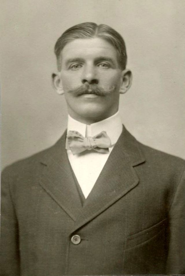 40 Vintage Portraits of Extremely Handsome Victorian Men With Mustache ~ vintage everyday 1900s Portraits, Edwardian Men, 1920s Men, Victorian Photography, Victorian Men, Victorian Gentleman, Victorian Man, Mustache Men, Mens Facial Hair Styles