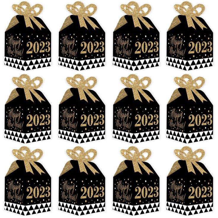 twelve black and gold new year's evet tags with the number 20 on them