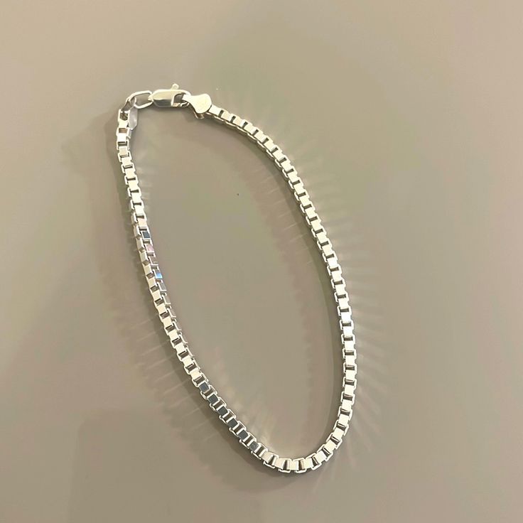 Brand New 925 Sterling Silver Ankle Bracelet. 9.5 Inches/24 Cm Long Silver Tarnish Resistant Charm Bracelet For Formal Occasions, Formal Silver Tarnish-resistant Chain Bracelet, Sterling Silver Tarnish-resistant Bracelet For Formal Events, Tarnish Resistant Silver Chain Bracelet In Sterling Silver, Formal Tarnish-resistant Sterling Silver Bracelet, Silver Tarnish Resistant Tennis Bracelet Gift, Silver Minimalist Bracelet With Box Chain, Minimalist Silver Charm Bracelet For Formal Occasions, Minimalist Silver Box Chain Bracelet