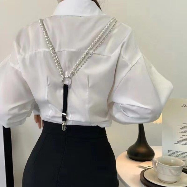 Rhinestone Suspenders, Suspenders Women Outfits, Chain Suspenders, Women Suspender Outfits, Suspender Belts For Women, Pearls Outfit, Women Suspenders, Suspenders Fashion, Pearl Fashion