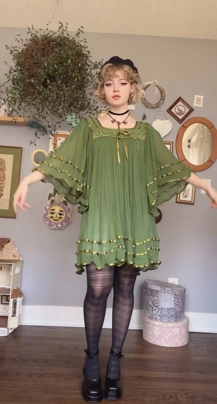 Fairycore Aesthetic Dress, Cottagecore Women Outfit, Upcycled Fashion Inspiration, Fantasy Cottagecore Aesthetic Outfits, Cottage Fashion Aesthetic, Short Hippie Dress, Aesthetic Clothes Cottagecore, Fairy Core Outfits Summer, Cultcore Fashion