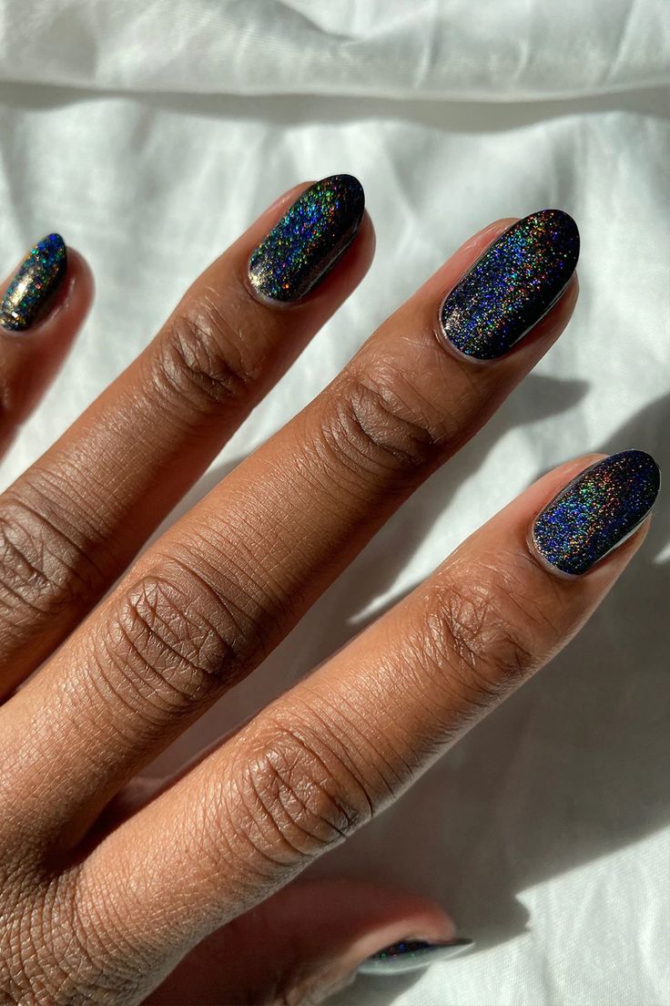 We Trippy Holographic Top, Top Coat Nail Polish, Cirque Colors, Special Effect, Vegan Nail Polish, Holographic Nails, Unique Nails, Mani Pedi, Polished Look